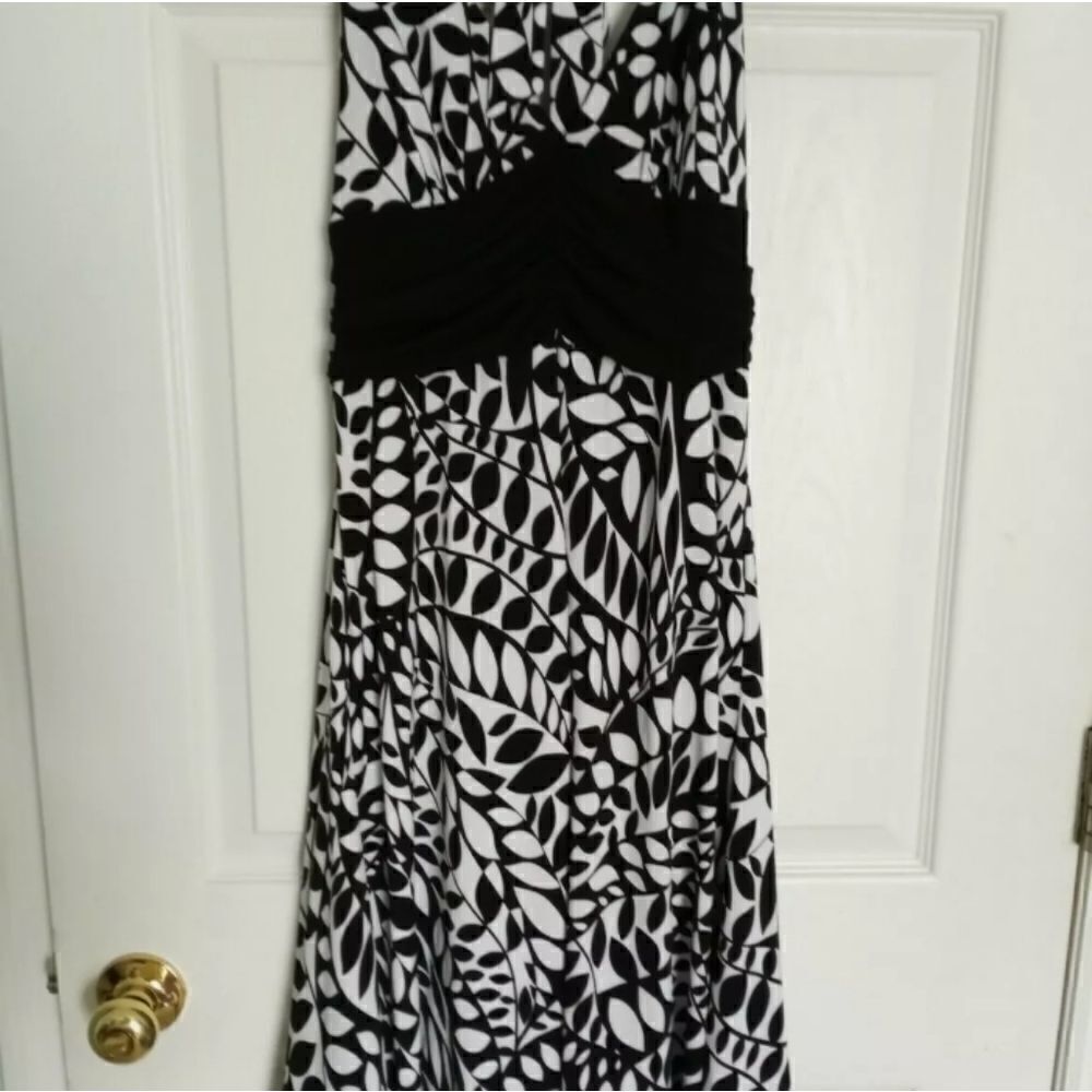 Party/Coctail Speechless Dress Size M White Black Lined